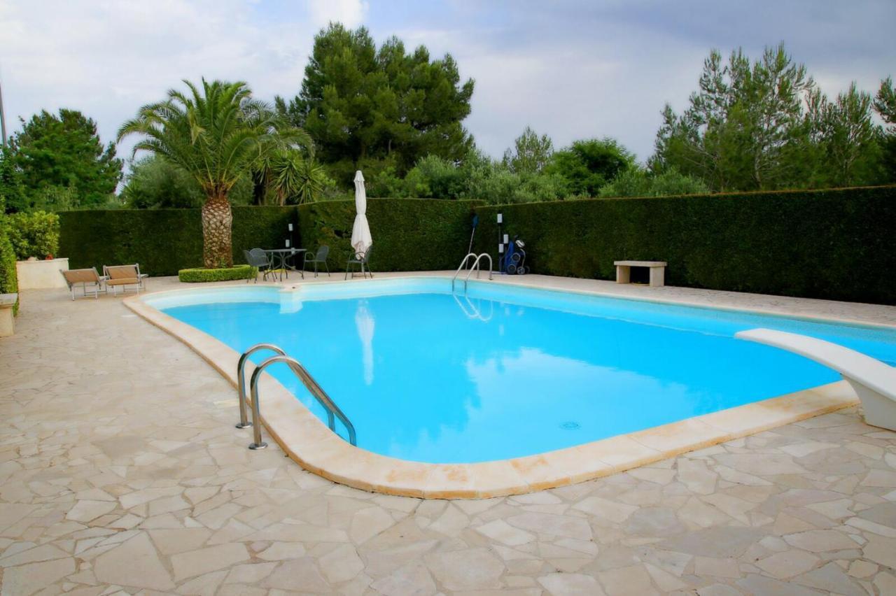 Trullo Al Monte Bed and Breakfast Ceglie Messapica Exteriör bild